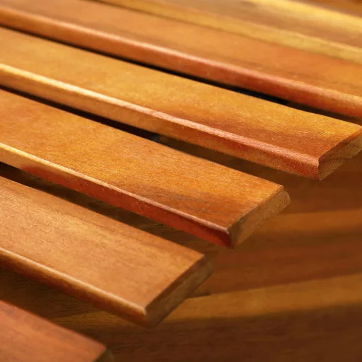 Fa hintázó napozóágy 