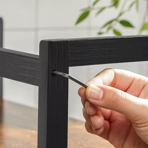 Pulton elhelyezhető tárolópolc