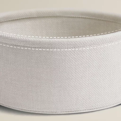 Kerek dohányzóasztal textil kosárral