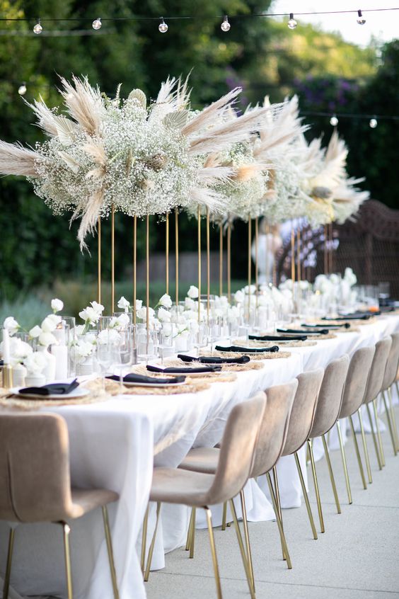 Modern stílusú esküvői asztalterítések