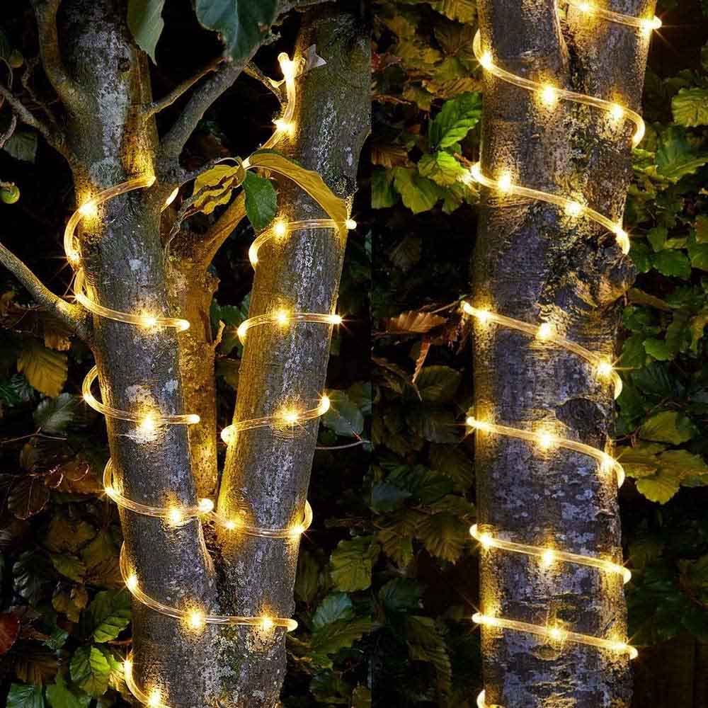10 méteres napelemes, dekor fényfüzér fára tekerve