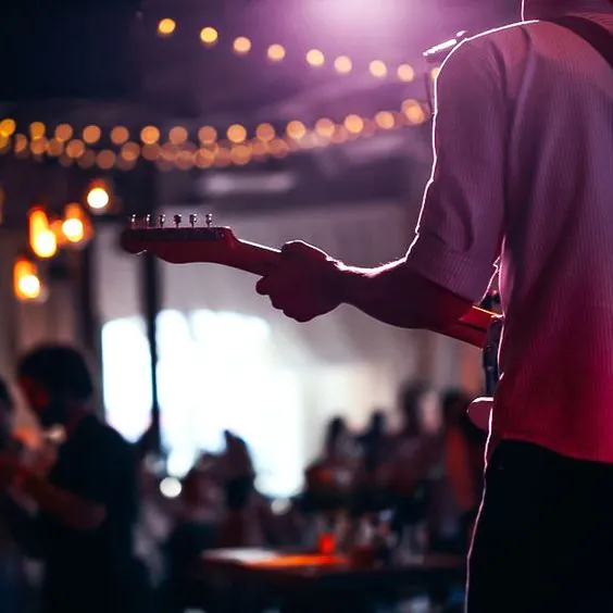 Gitár gyakorlás otthon