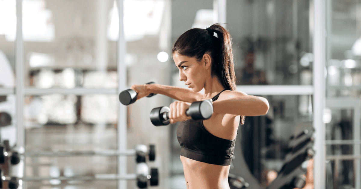 Így hozd magad formába mindössze egy kézisúlyzóval